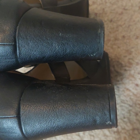 Black Naturalizer heels - Picture 3 of 6